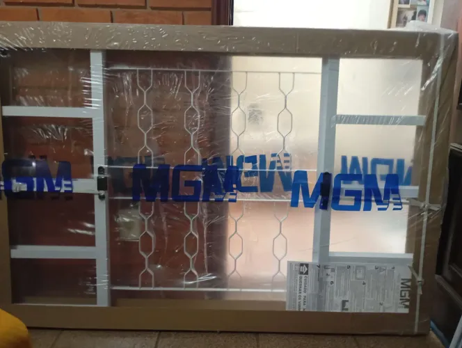    2 Vitros cozinha ou sala 1×50  × 1×00