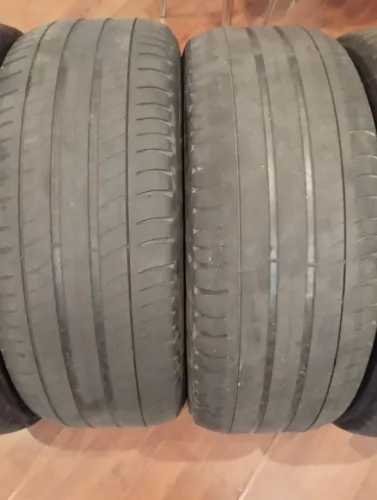 Par pneus 215/55R17 Michelin