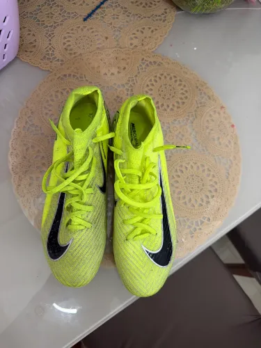 ? NIKE MERCURIAL AIR ZOOM ELITE SG PRO ?