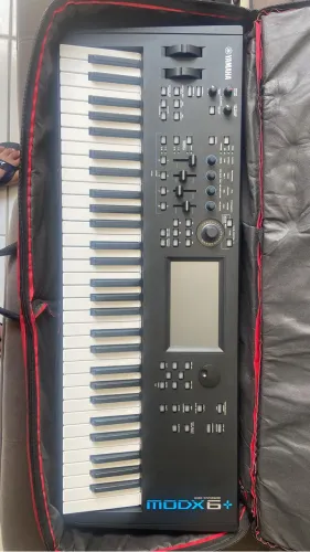Yamaha MODX 6 Plus