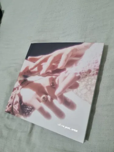 Shinee Poet Artist / Kpop