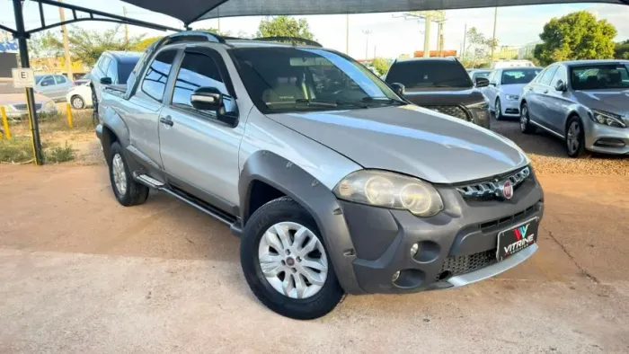 Fiat Strada Adventure1.8/ 1.8 Locker Flex CD 2013