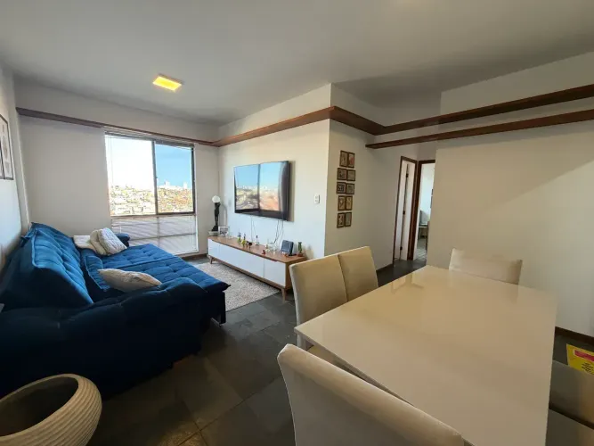 Apartamento mobiliado, nascente, 2/4, suíte, 1 vaga, Rio Vermelho