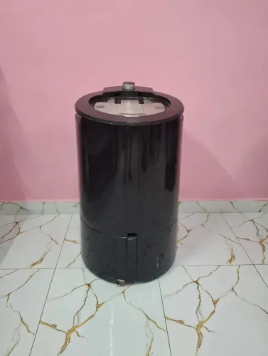 Vendo esta centrífuga 20 kilos em perfeito estado nao troco sou de Porto Velho mesmo e