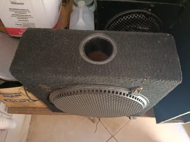 Gabinete de 15 polegadas