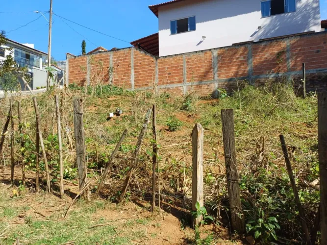 LOTE À VENDA