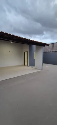 VENDO CASA prox. ao Restaurante Mandacaru R$ 320 mil