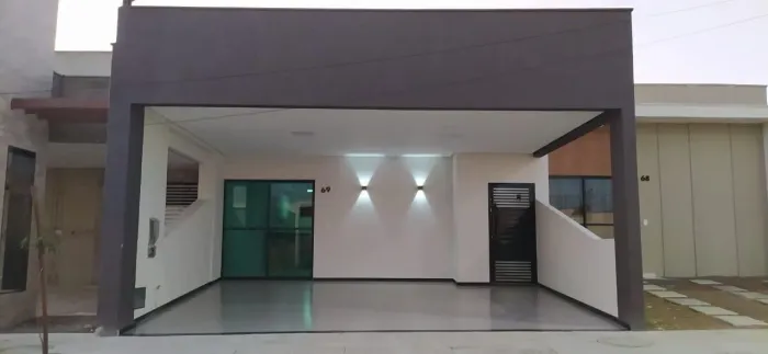Vendo casa de 2/4 reformada no papagaio 