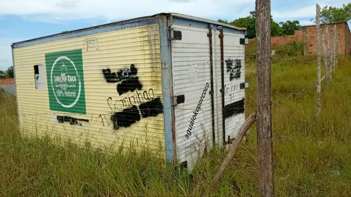 Vendo Baú