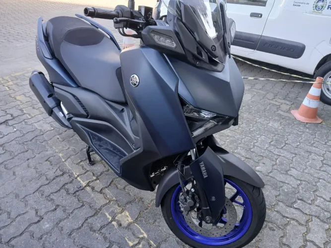 YAMAHA XMAX 250 2025 - 4.400KMS -NOVA DEMAIS