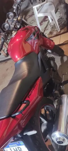 Vendo Twister 2005 motor feito rodou apenas oq esta no km rodado