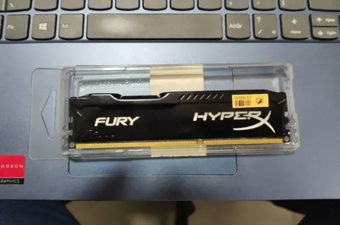 Memória DDR3 HyperX 4GB