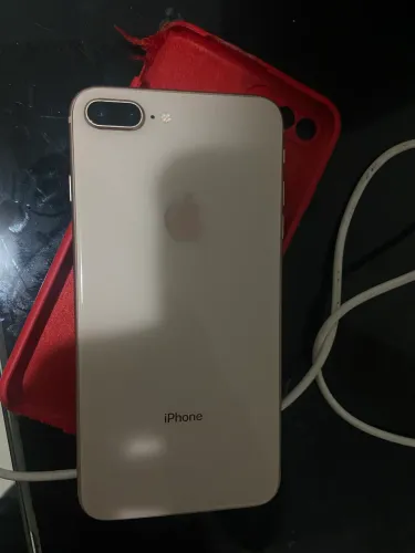 iPhone 8 Plus