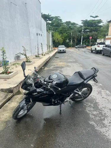 CB 250R