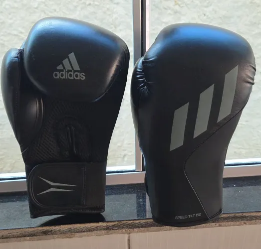 Luva de Boxe/Kickboxing Adidas 12oz