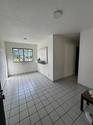 Apartamento no Condomínio Acácias II