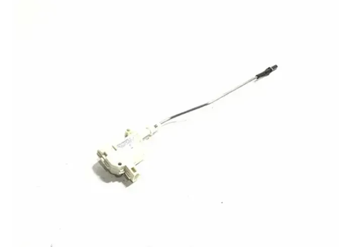 Trava Portinhola Tanque Volkswagen Passat Variant 2010