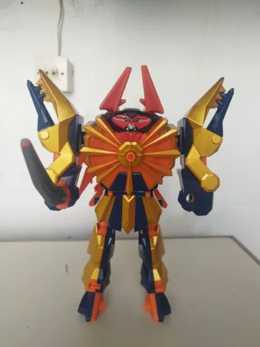 Zord Garra/ Clawzord de PowerRangers Samurai Usado