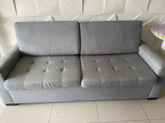 Sofá cinza 3 lugares