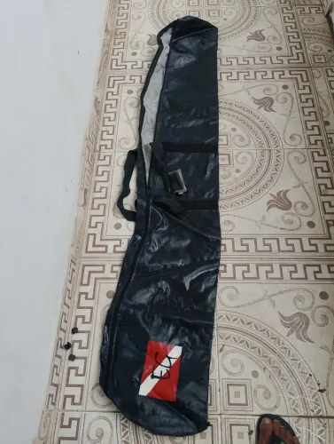 Bolsa pra equipamentos de mergulho.
