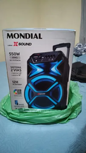 Caixa de som Mondial 550W , Valor 500 reais zerada com NF