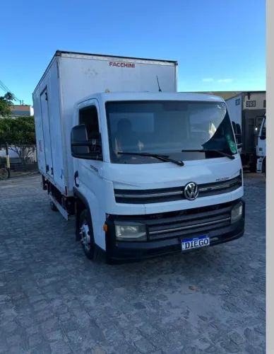Vw Delivery Express Ano: 2019 Com Baú
