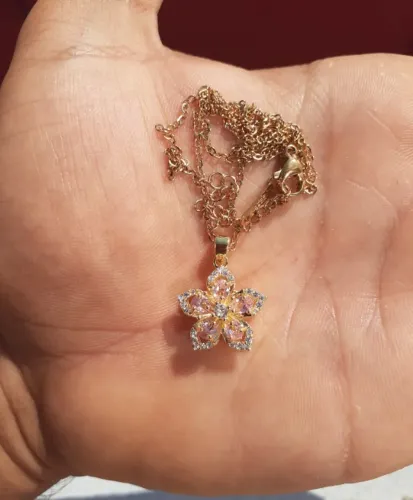 Colar Feminino Flor Rosa Lindo