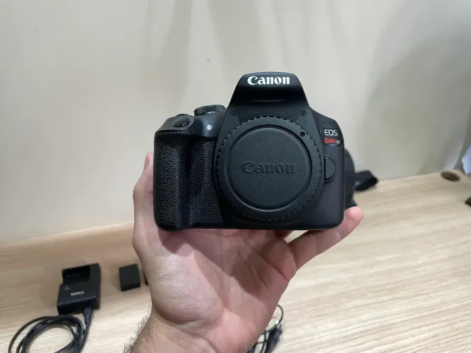 Canon EOS Rebel T7+ Kit Completo | Lente 50mm + 18-55mm | 3 Baterias | Caixa e Nota Fisca