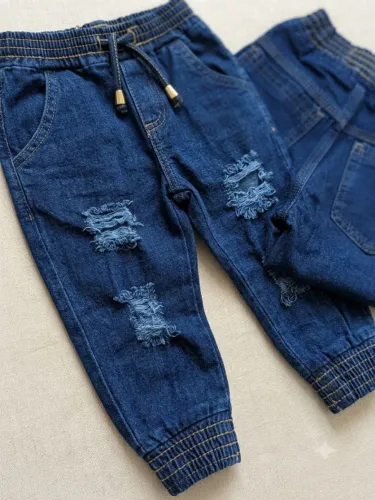 Calça jeans infantil