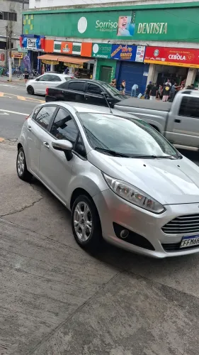 Ford Fiesta 1.6 16V Flex Aut. 5P 2015