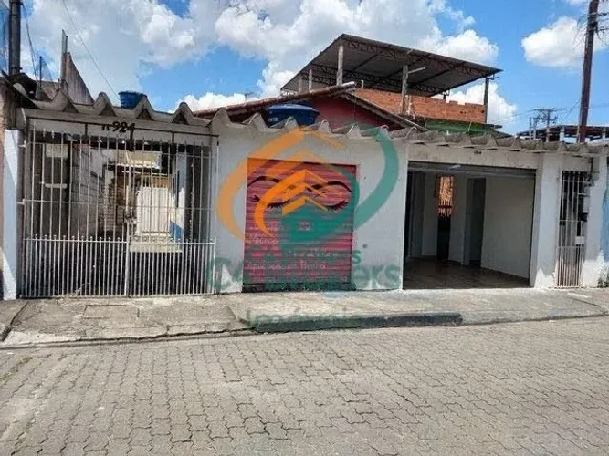 Casa em Rua em Jardim Presidente Dutra - Guarulhos, SP