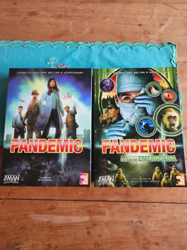 Jogo Pandemic com expansão Estado de Emergência