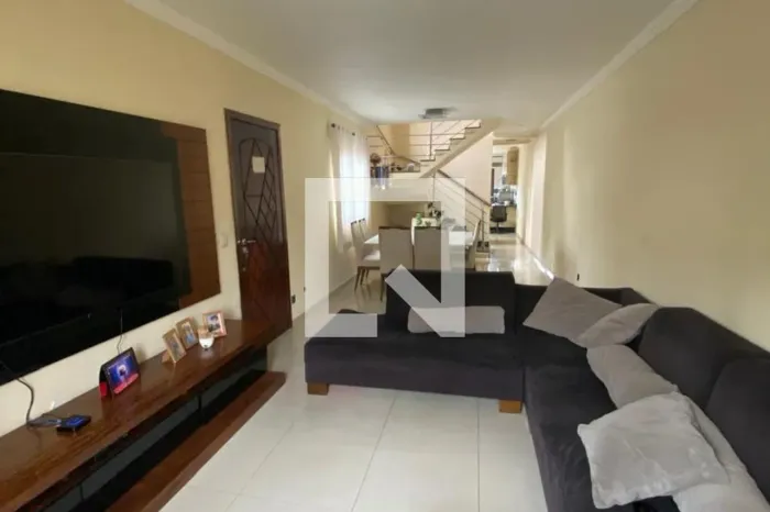 Casa à Venda - Vila Jacuí, 4 Quartos, 213 m2