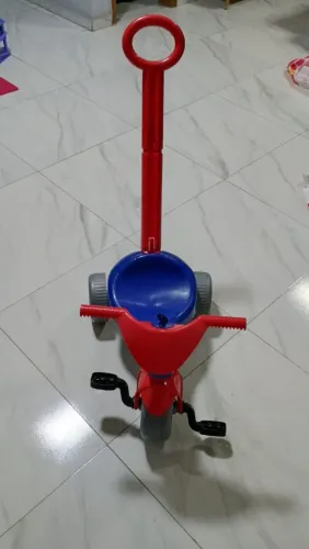 Triciclo infantil
