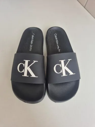 Sandália / Chinelo Slide Calvin Klein. Tamanho 38. Usado!