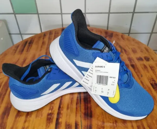 Adidas Duramo 9 - Numeração 40 BR.