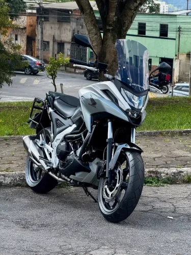 Honda NC 750X ABS 2025.