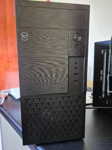 Computador Core i3 na caixa