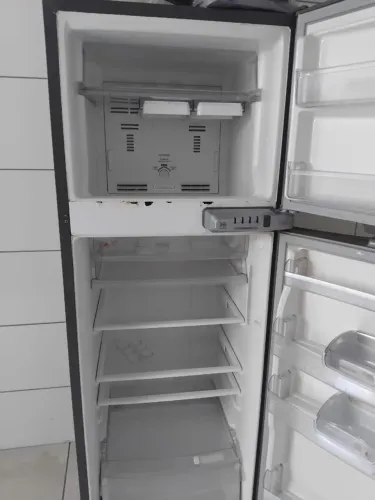 Refrigerador frost free 375l Brastemp inox