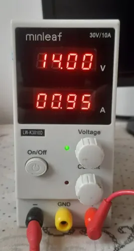 Fonte variável 30v 10A  