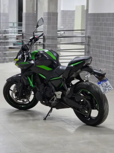KAWASAKI Z650 2022