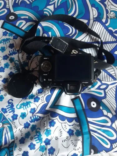 Sony Cyber-shot DSC-H50