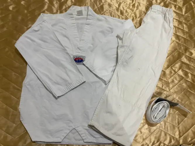 Kimono infantil Taekwondo tamanho M3 usado 