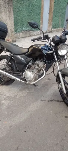 Fam 125 em bom estado.