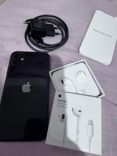 iPhone 11 preto único dono NOVO