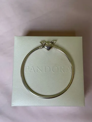 Bracelete Rígido Pandora Moments Coração com Alas (Prata 925)