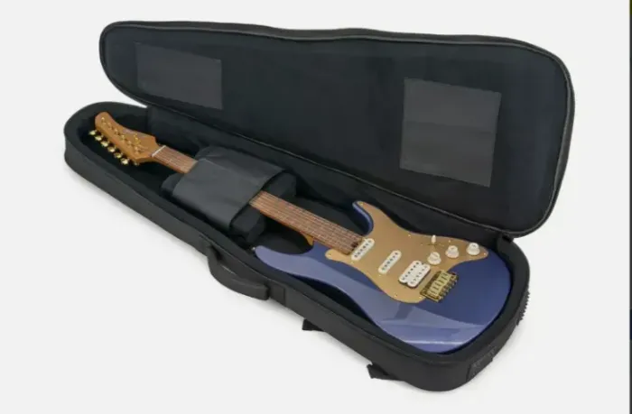 Guitarra Strinberg SGS500 MBL HSS com Bag