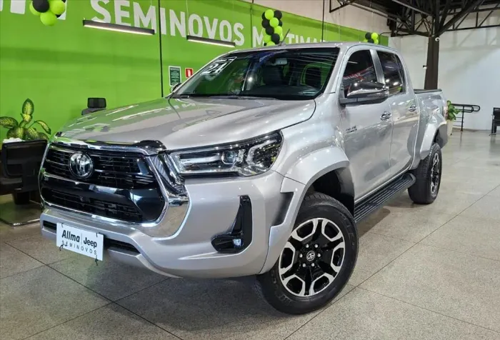 Toyota Hilux CD SRX Plus 4X4 2.8 TDI Die. Aut. 2024