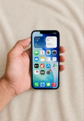 iPhone 13