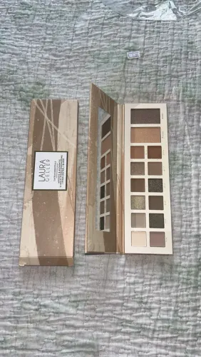 Paleta de sombra importada Laura celler